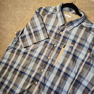 Columbia Mens Plaid Short Sleeve Button Up Shirt Hiking Travel Blue‎ Gray